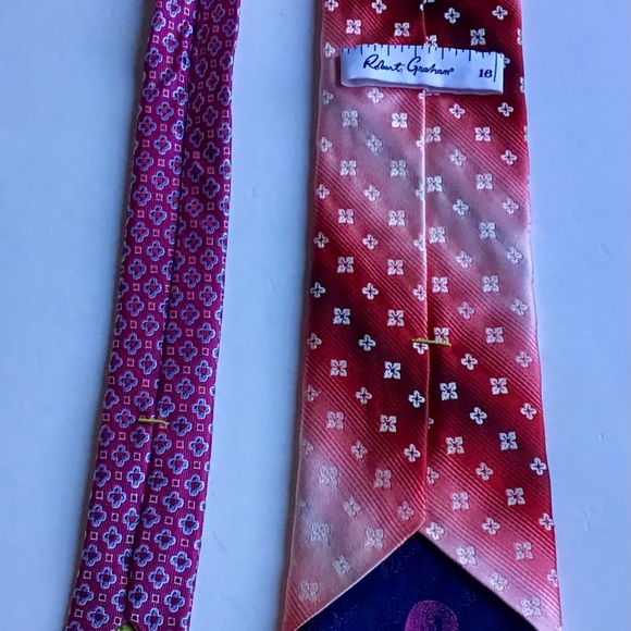 ROBERT GRAHM lovely shades of red striped Silk Tie made in Los Angeles  USA 🇺🇸 - Picture 7 of 7